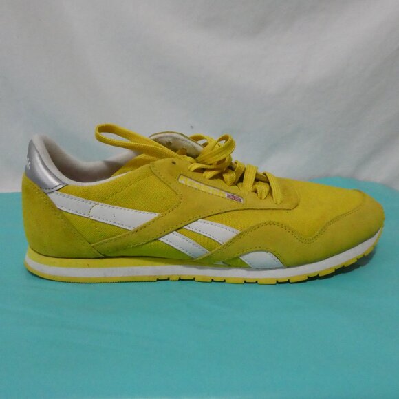REEBOK - Classic | size 9.5 | Golden Haze - Chalk Lace-Up Sneaker - Picture 3 of 15